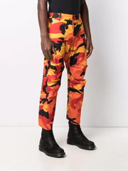 DSQUARED2 - camouflage-print trousers